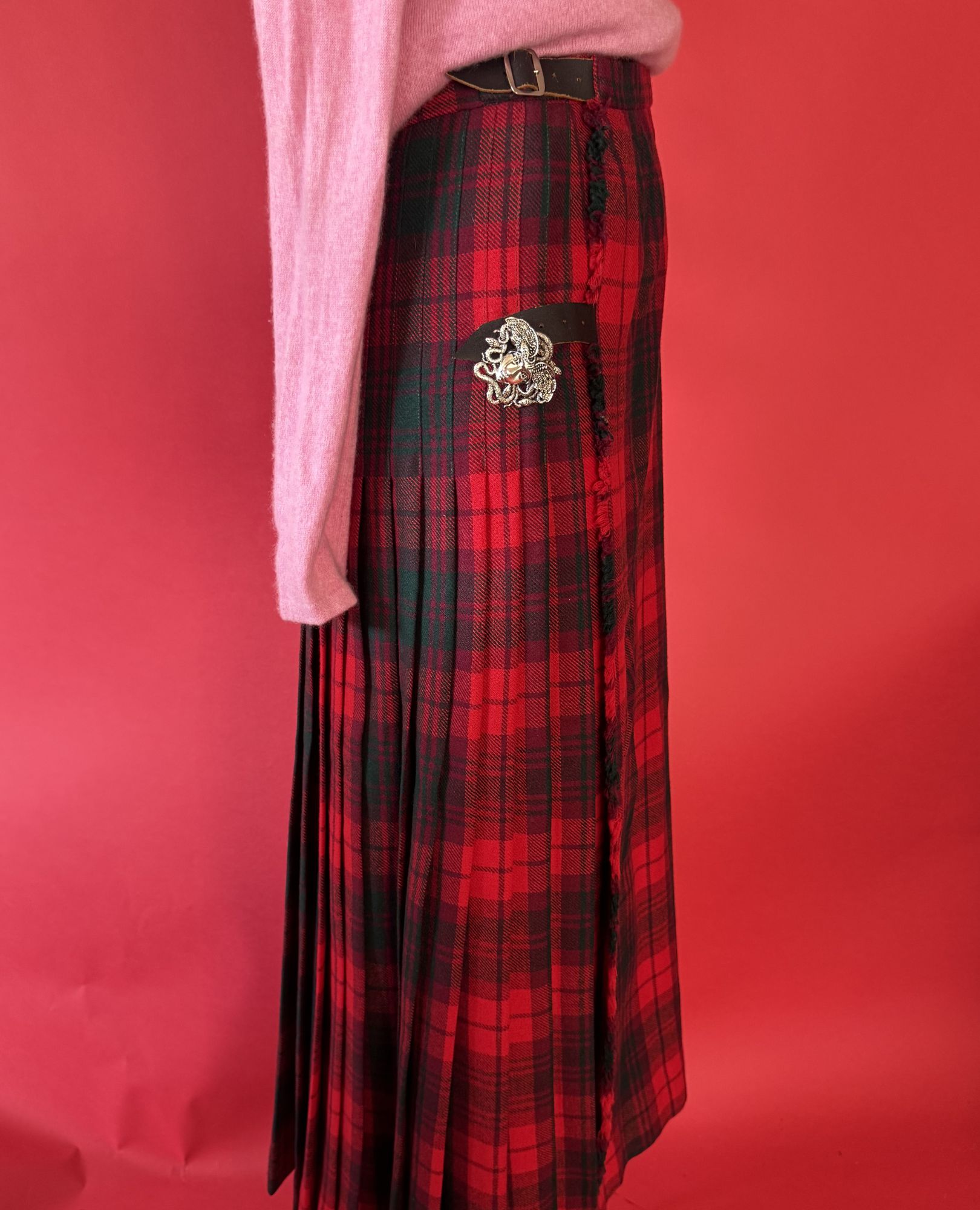 spark and rebel features scottish kilt skirt in eco fashion